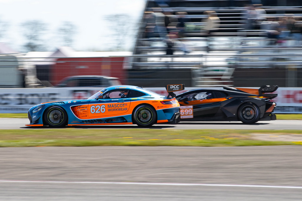 Ved sæsonpremieren i MHO Danish Endurance Championship var kampen tæt mellem Mascot Motorsport og DC Motorsport
(Foto: Grippo)